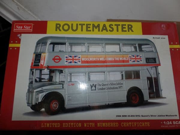 Sun Star H2906 1:24 London Transport Routemaster Queen's Silver Jubilee Mint Boxed